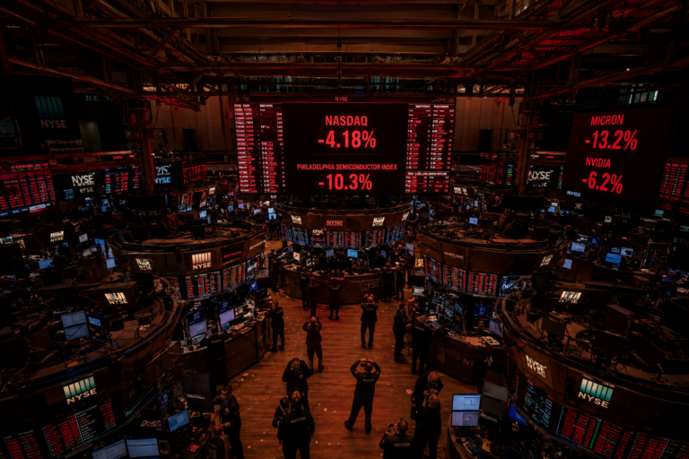 nasdaq_418_drop_14month_low