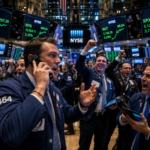 nyse_traders_cheering_nasdaq_surge