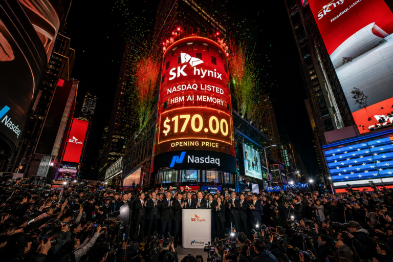 sk_hynix_nasdaq_debut_timessquare_celebration